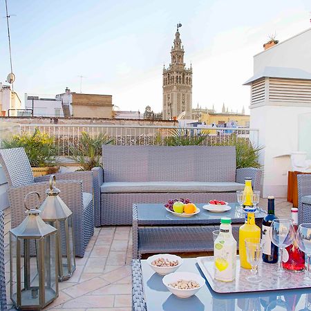 Overland Suites Catedral Севилья Экстерьер фото