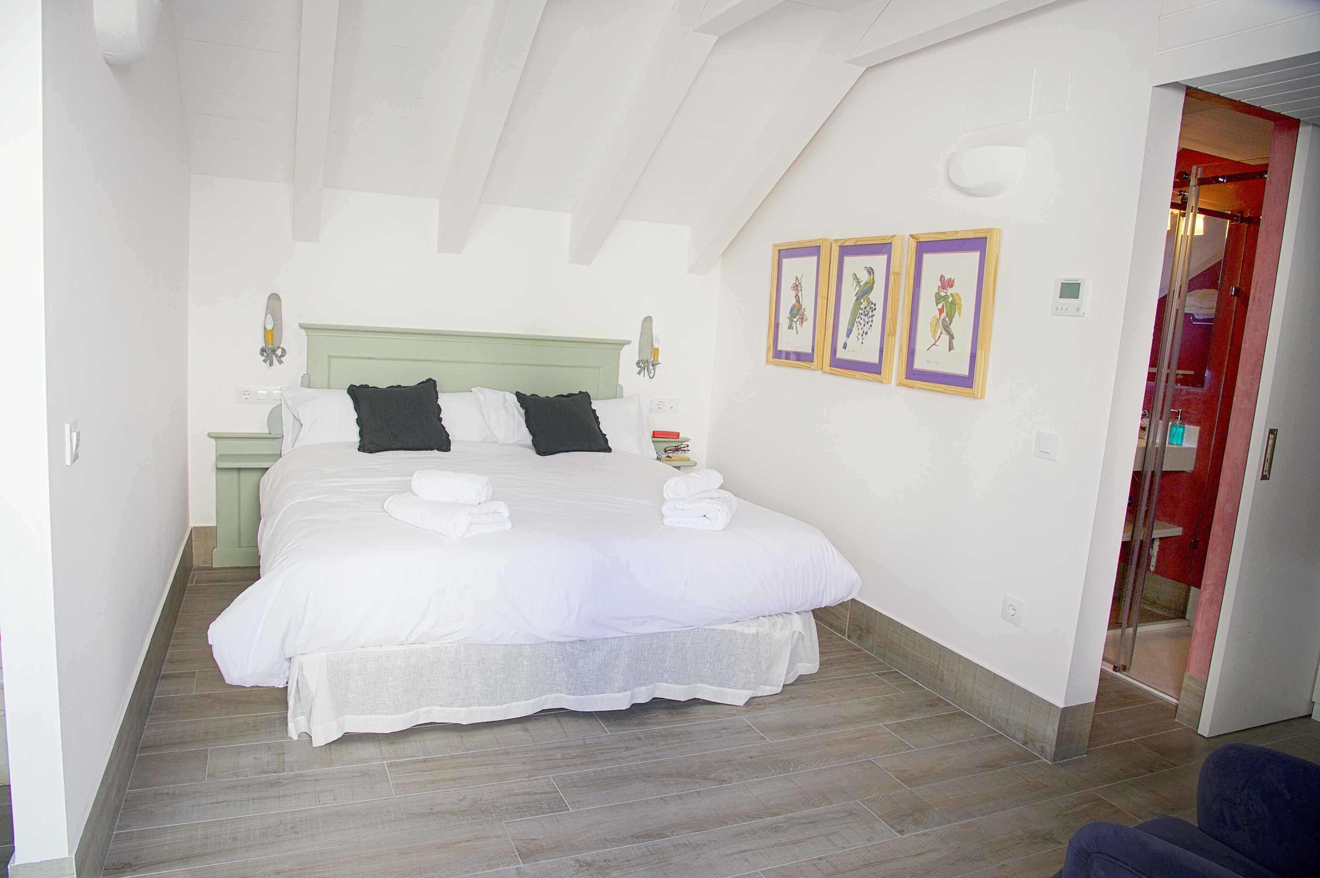 Overland Suites Catedral Севилья Экстерьер фото